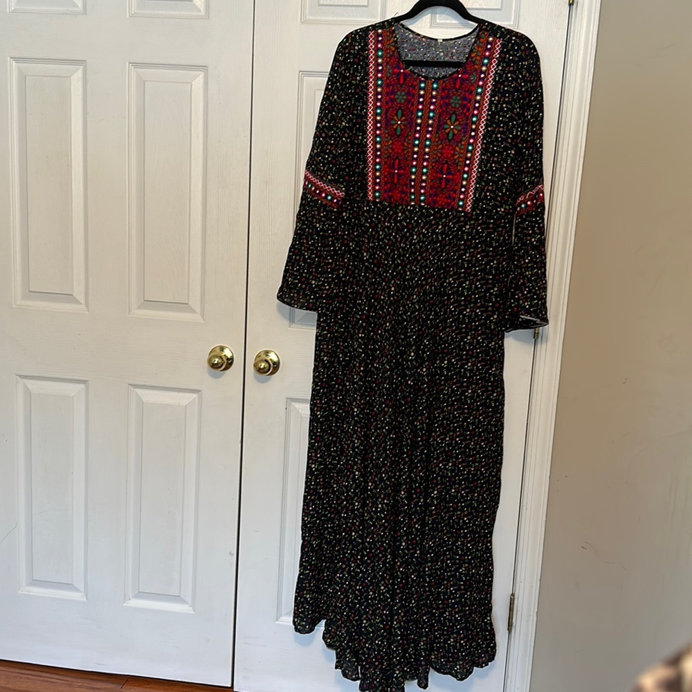 Women’s Afghan Dress